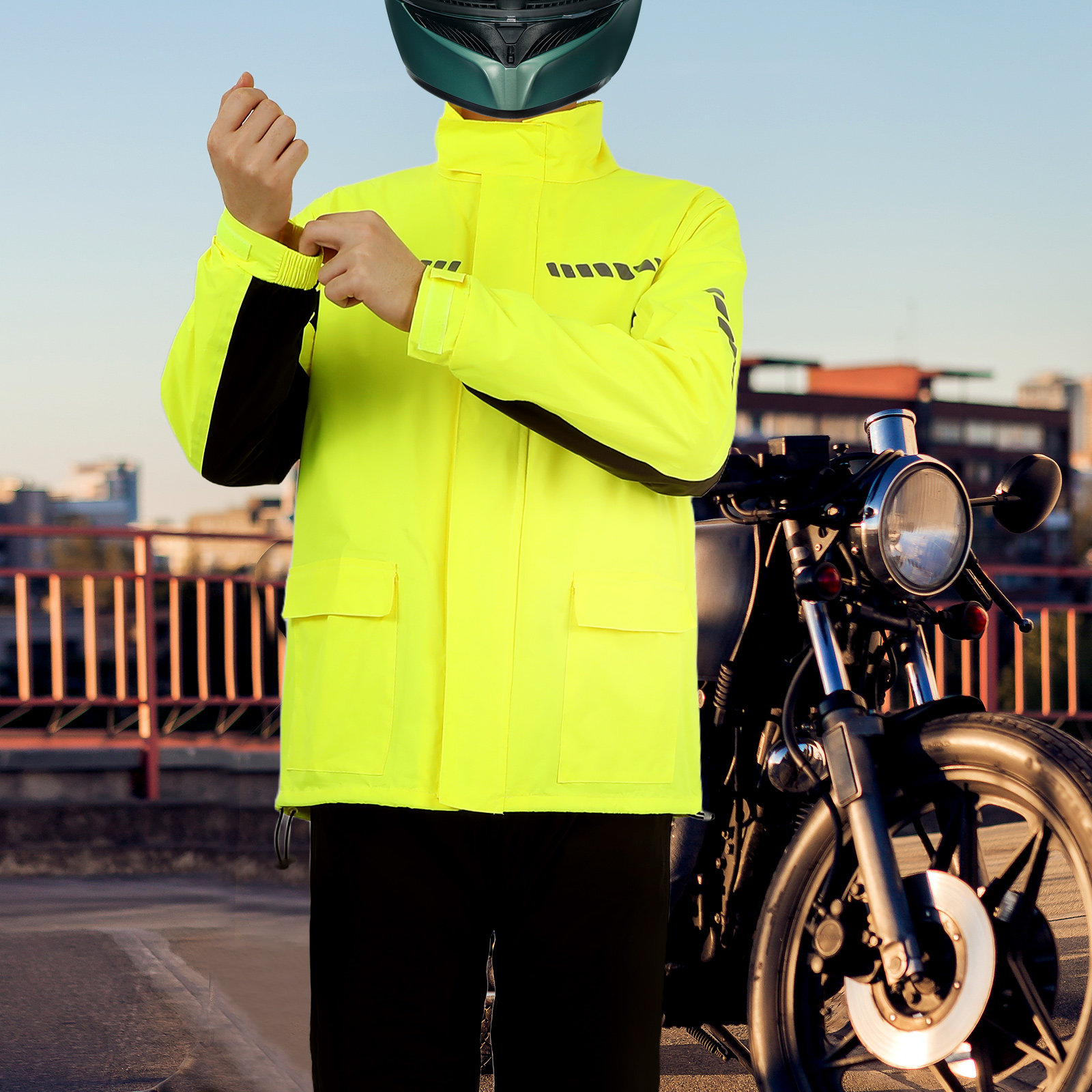 Cycling Gear For Rain - طقم ملابس واقية من المطر للرجال