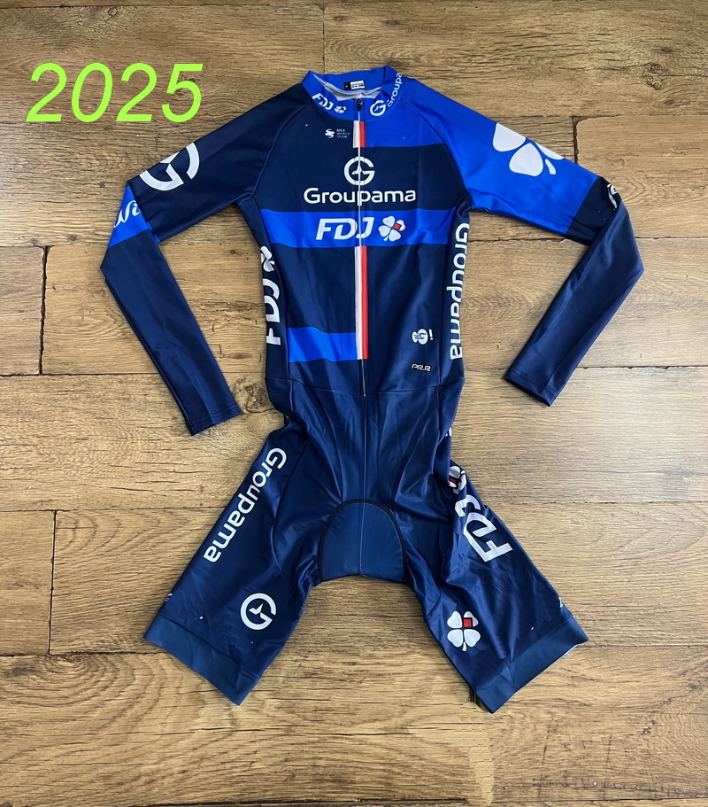 بدلة ركوب الدراجات مقطوعة بالل - مراجعة Cycling Gear Material وسعره
