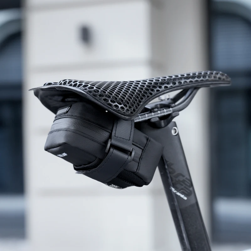 ESLNF دراجة السرج حقيبة مقاوم  - مراجعة Cycling Backpack وسعره