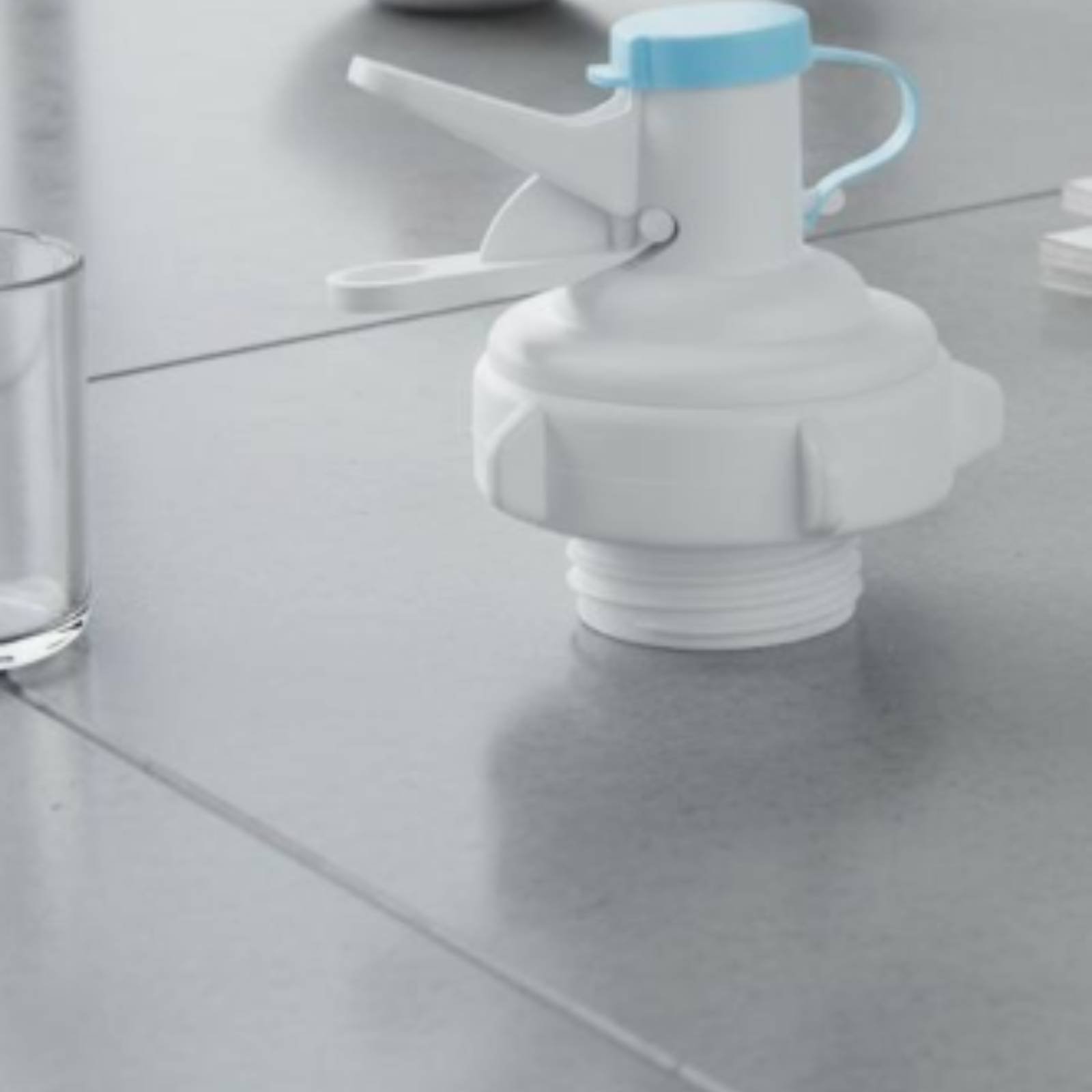 حامل زجاجات مياه صغير الحجم قا - مراجعة Water Bottle Holder وسعره