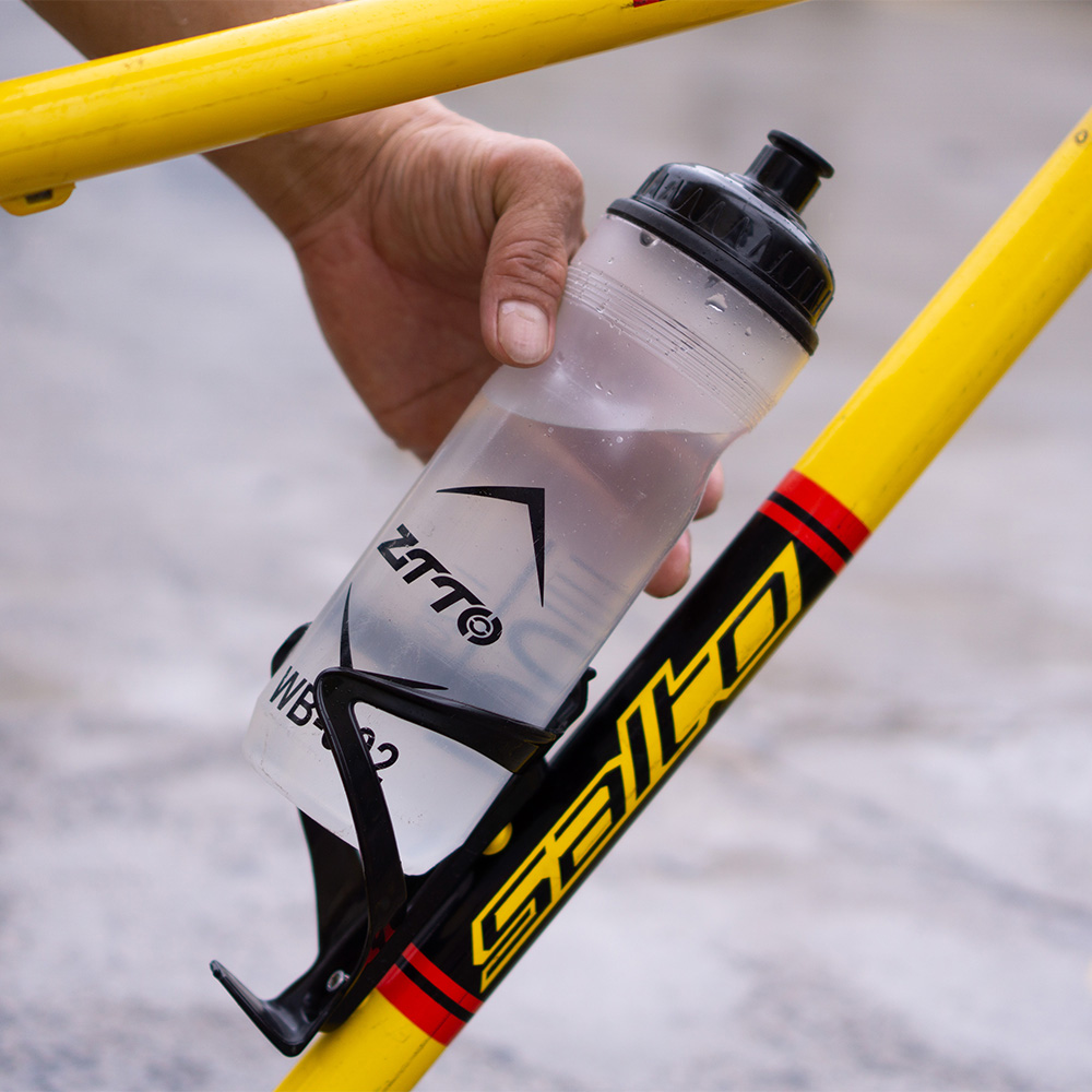 ZTTO 750 مللي زجاجة مياه عالية - مراجعة Cycling Gear Material وسعره