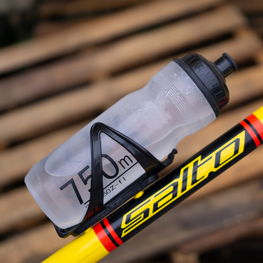 ZTTO 750 مللي زجاجة مياه عالية - مراجعة Cycling Gear Material وسعره