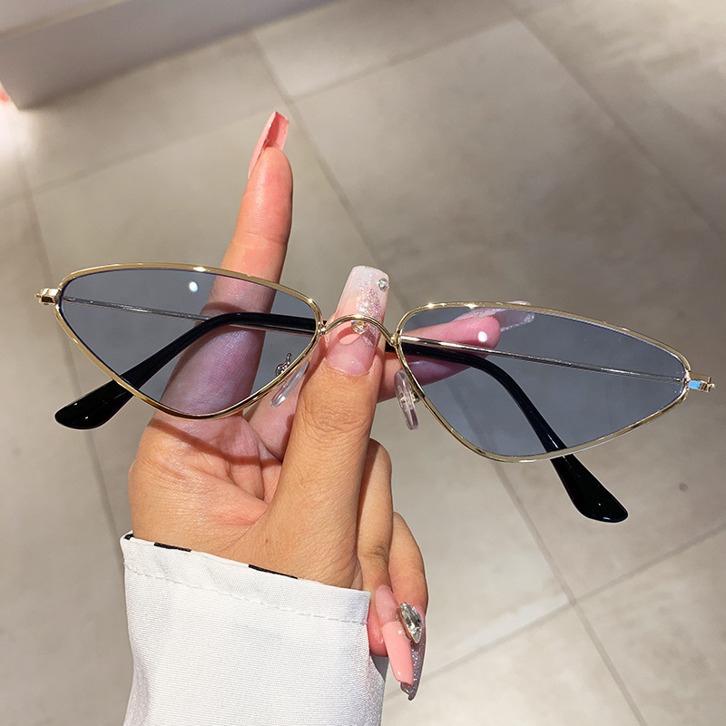 نظارات شمسية جديدة بإطار صغير  - مراجعة Cycling Glasses وسعره