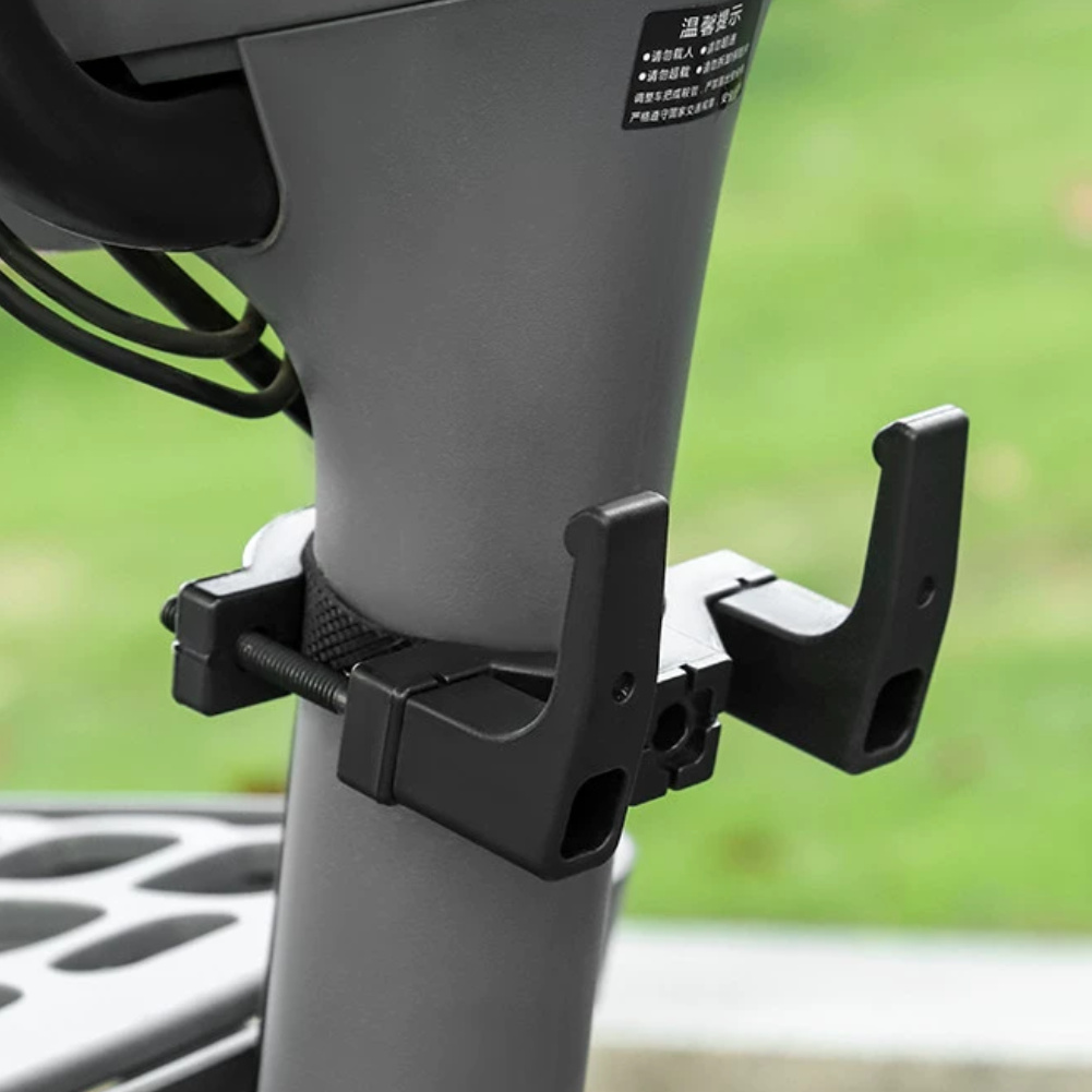 خطافات لتعليق ملحقات خوذة الدر - مراجعة Cycling Backpack وسعره